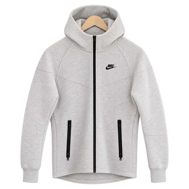 Sudadera gris con capucha en percha